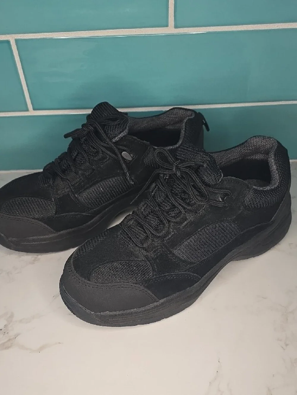 Brahma Men's Black Steeltoe Work Sneakers
